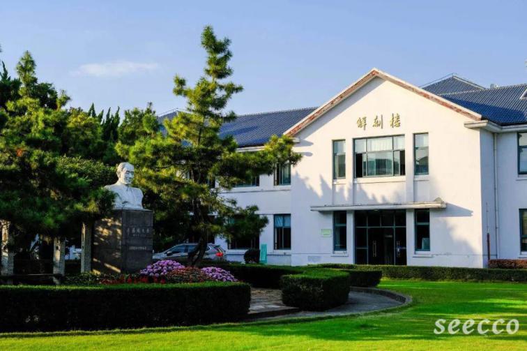 上海体育学院