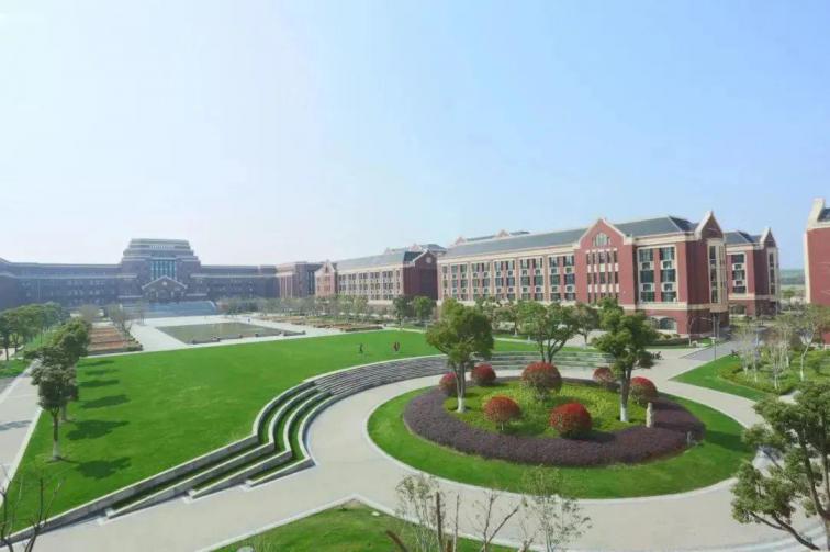 上海建桥学院