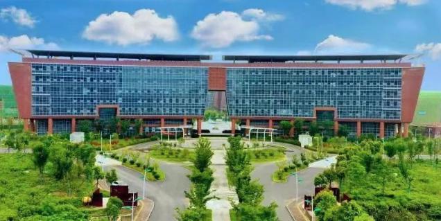 南京工业大学浦江学院