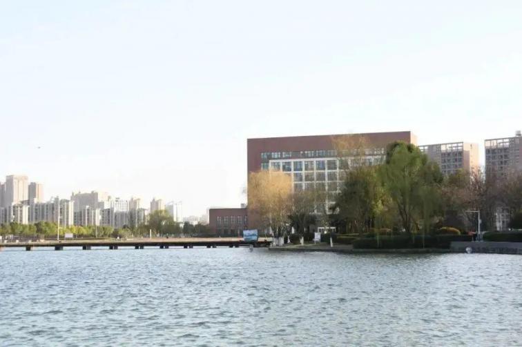 安徽新华学院