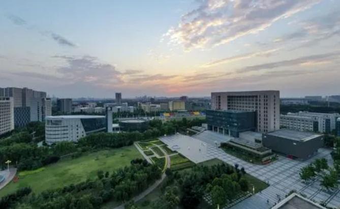 河南财政金融学院