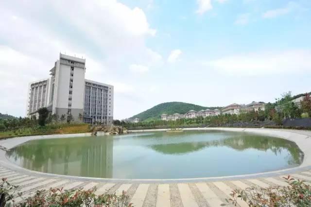 湘西民族职业技术学院