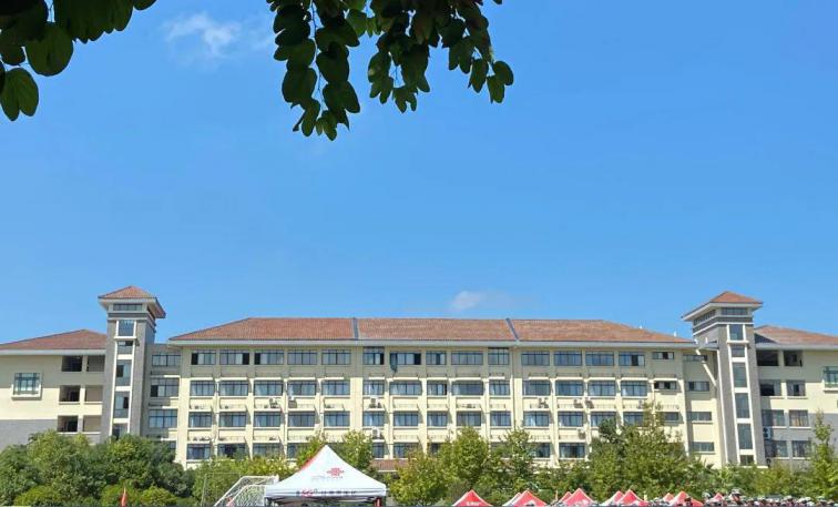 南宁理工学院